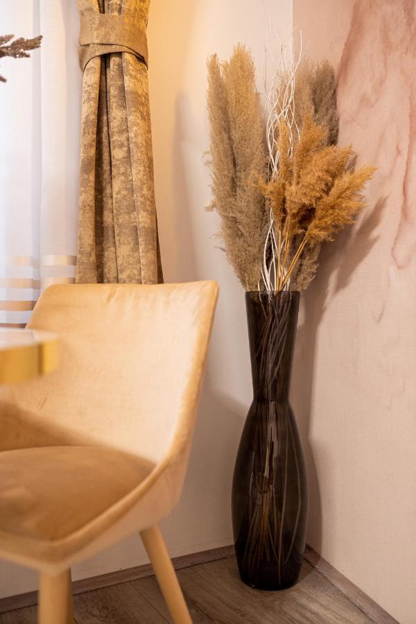 شقة Cosy&Private,30Sec Walk To Mainsquare, Heart Of زغرب المظهر الخارجي الصورة